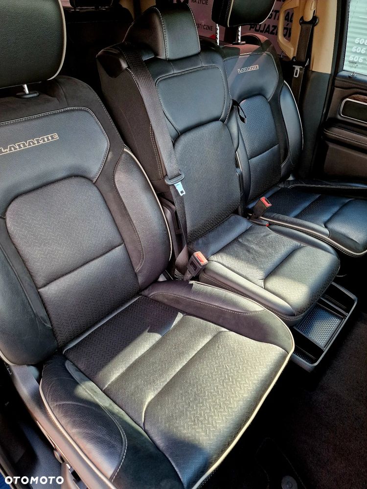 RAM 1500 5.7 Crew Cab Laramie - 21