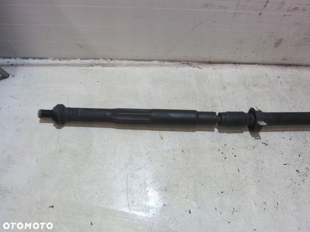 BMW X1 F48 F40 F46 WAŁ NAPĘDOWY TYLNY TYŁ 8605878 8844285 26108605878 - 2
