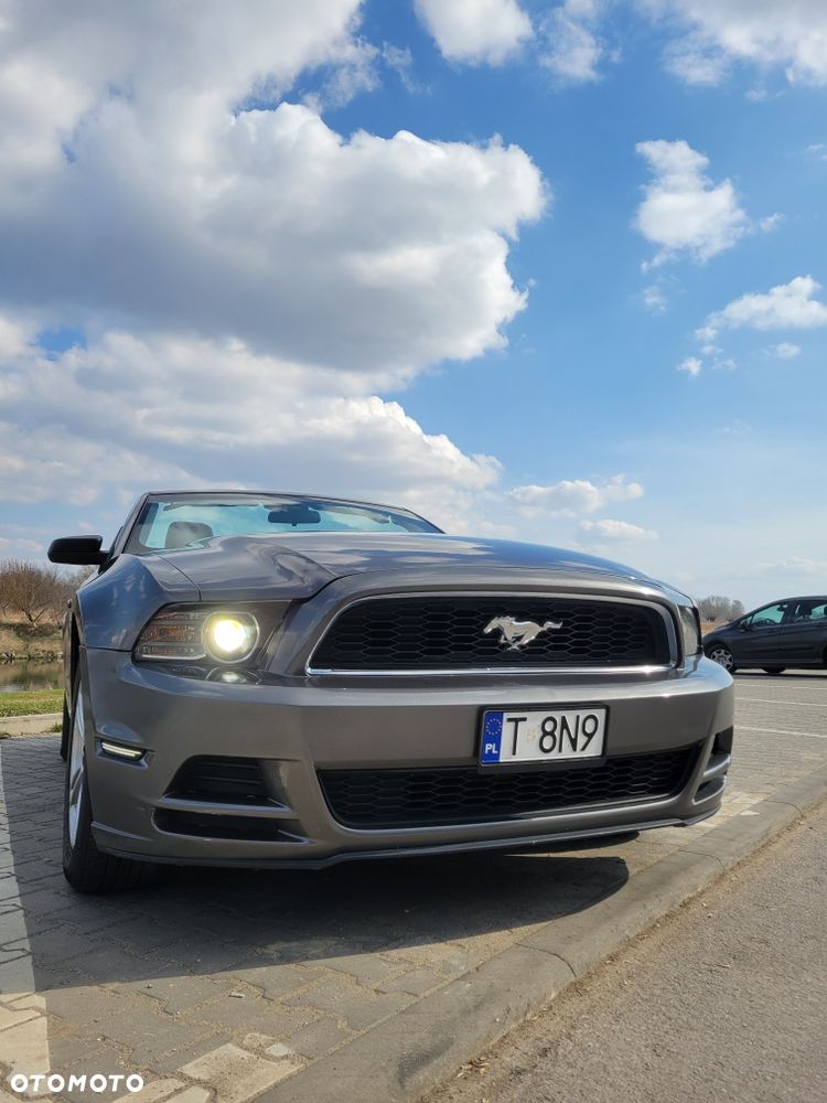 Ford Mustang - 2