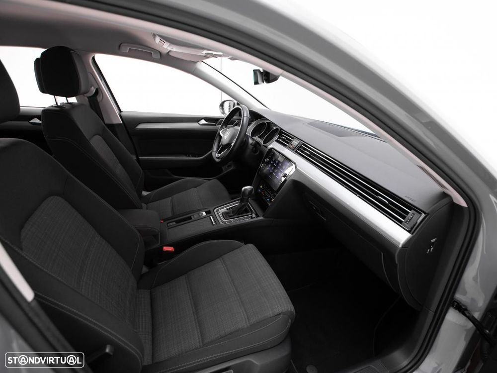 VW Passat 2.0 TDI Business DSG - 10