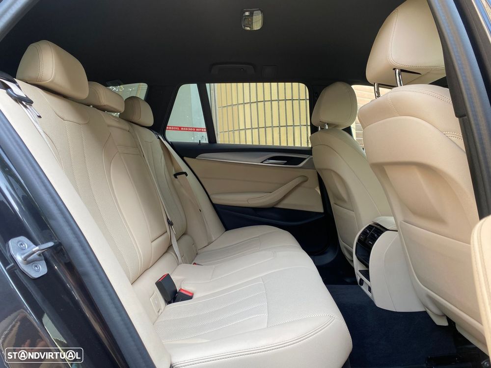 BMW 530 e - 11