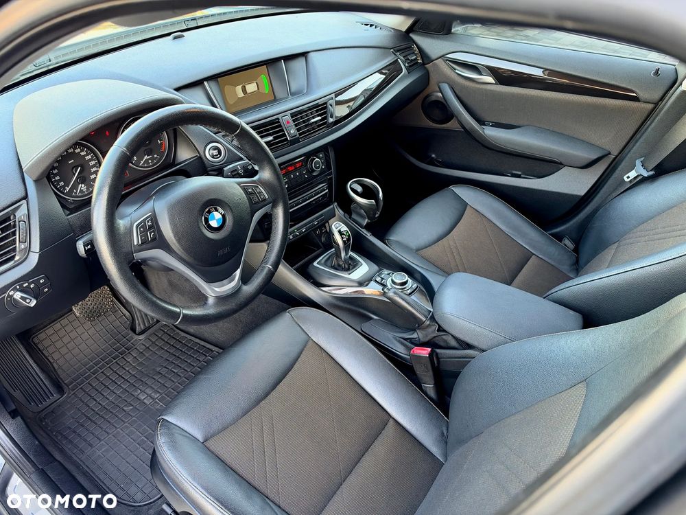 BMW X1 sDrive18d xLine - 12