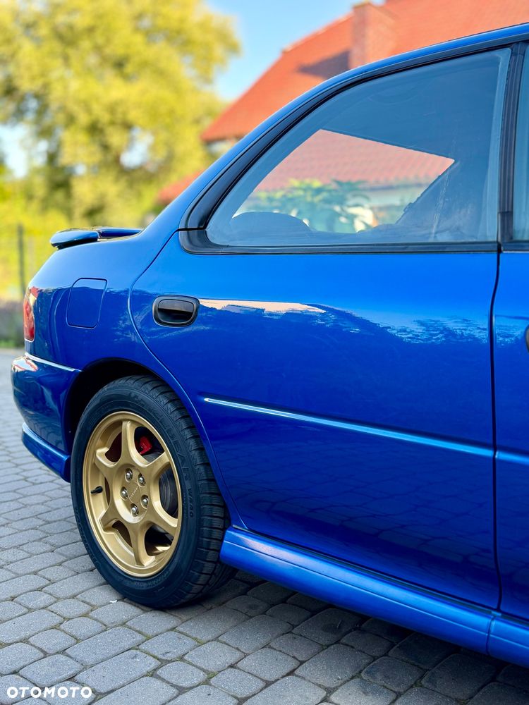 Subaru Impreza 2.0 GT - 16
