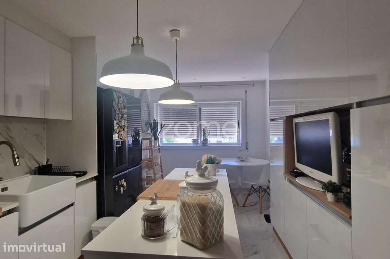 Apartamento T3 Duplex junto ao centro de Chaves - Grande imagem: 2/18