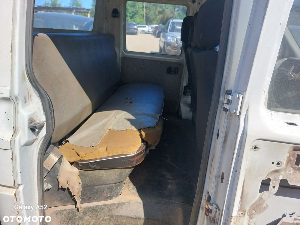 Zderzak VW T4 2,4D 93R. maska,lampy,drzwi,klapa..... - 9