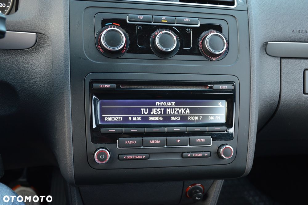 Volkswagen Touran 1.6 TDI DPF BlueMot Comfortline - 18