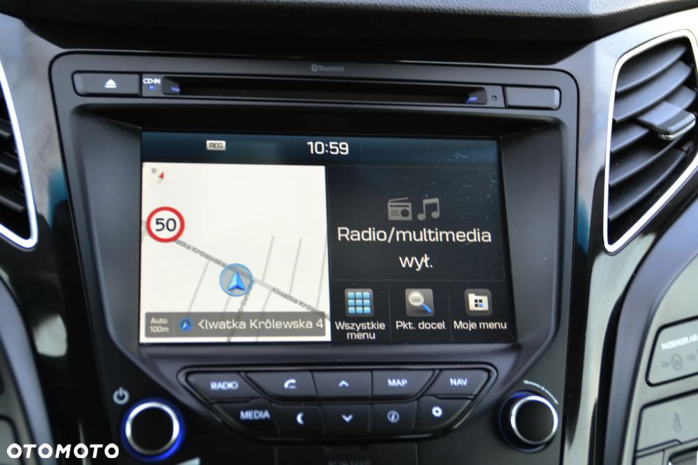 Hyundai i40 Kombi blue 1.6 Space - 29