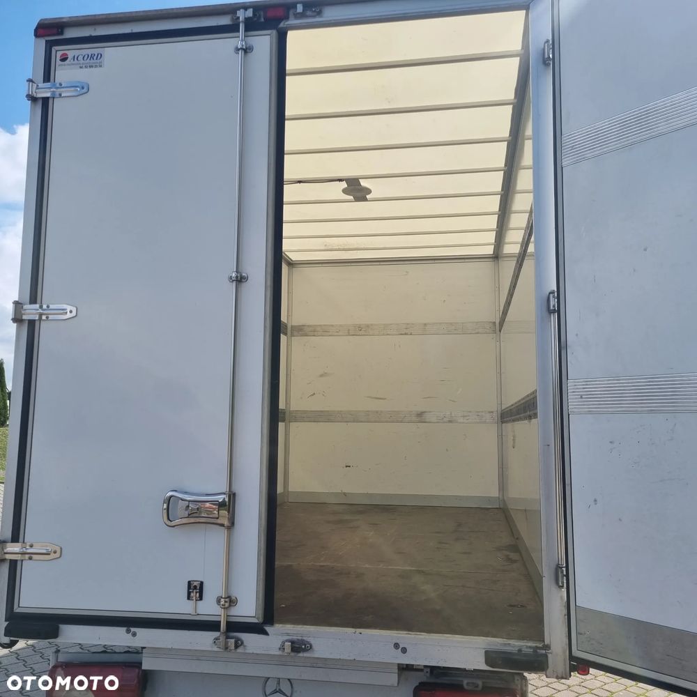 Mercedes-Benz Sprinter - 8