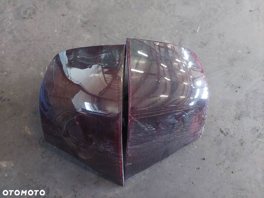 KOMPLETNY TYŁ KLAPA BAGAŻNIKA ZDERZAK TYŁ LAMPY VOLKSWAGEN GOLF IV HB - 2
