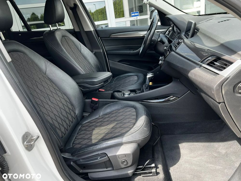 BMW X1 sDrive18d xLine sport - 19