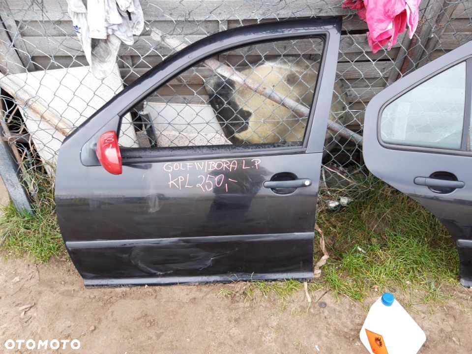 VOLSKWAGEN GOLF IV/BORA DRZWI LEWY PRZÓD - 1