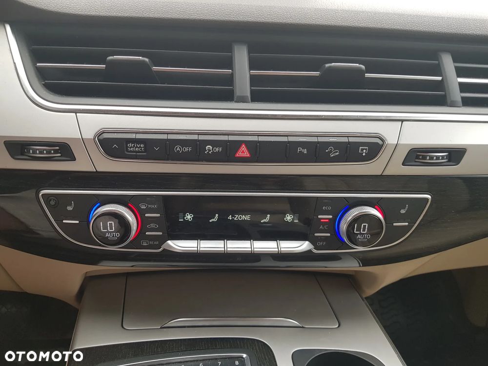 Audi Q7 - 15