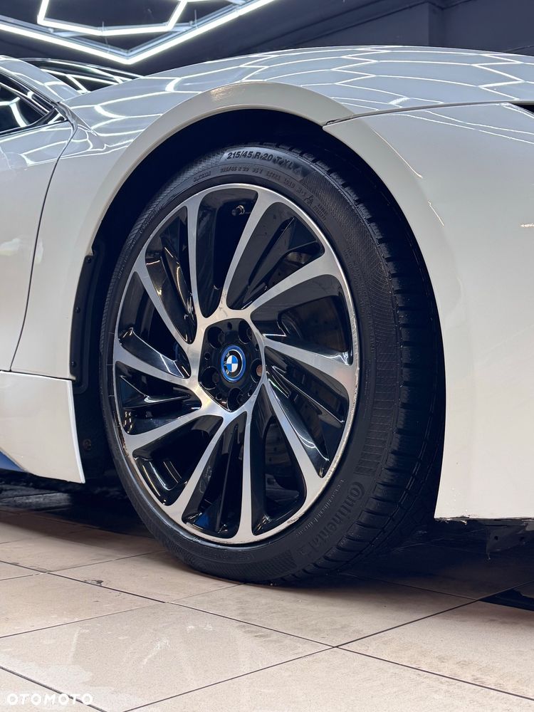 BMW i8 - 8