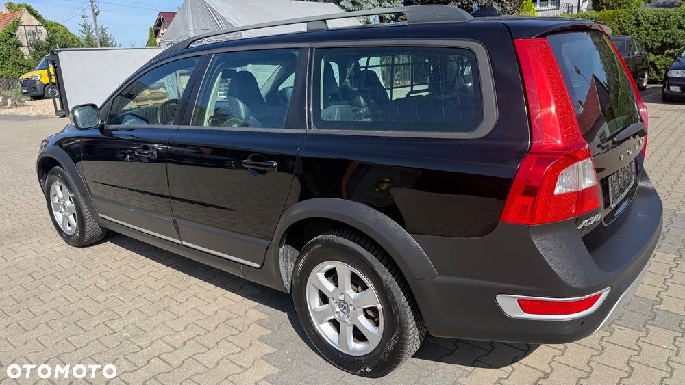 Volvo XC 70 D5 AWD Momentum - 7