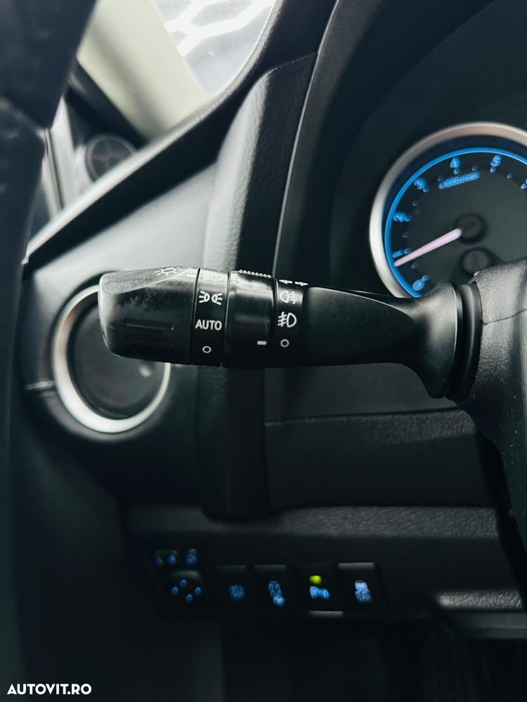 Toyota Auris 1.6 Valvematic Edition - 27
