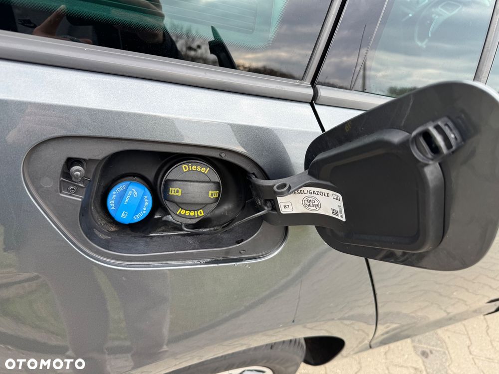 Volkswagen Golf 1.6 TDI BMT Highline DSG - 28