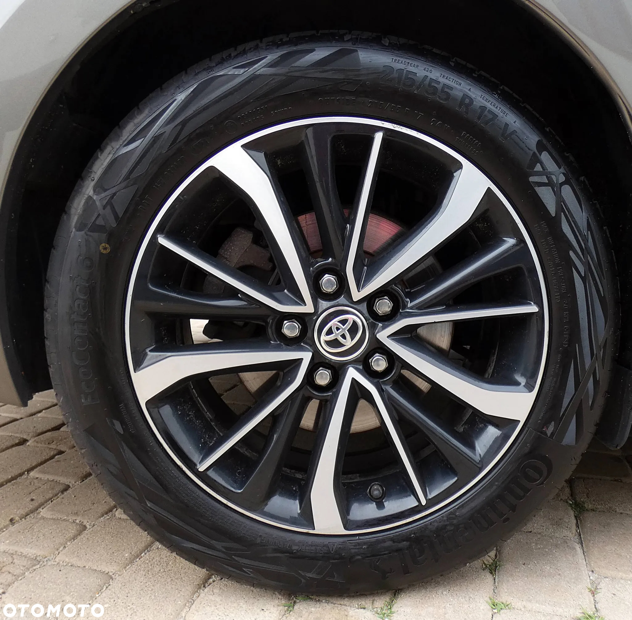 Toyota Avensis 2.0 D-4D Premium - 31