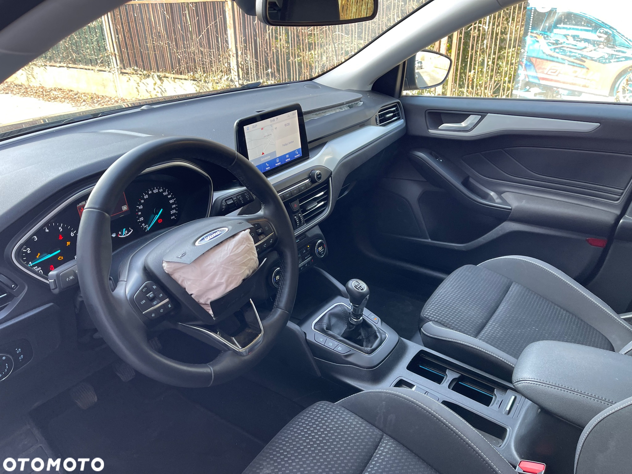 Ford Focus 1.0 EcoBoost mHEV Connected - 17