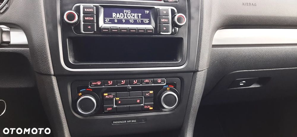 Volkswagen Golf - 26