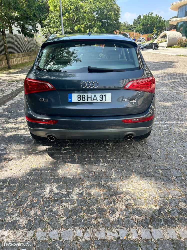 Audi Q5 3.0 TDI Exclusive S-tronic - 4