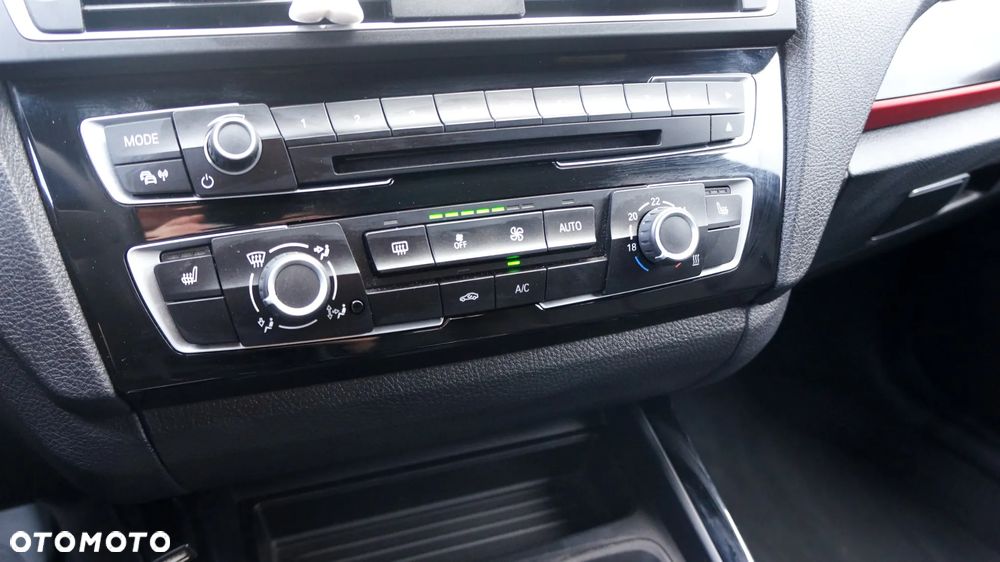 BMW Seria 1 116d EfficientDynamics Edition Sport Line - 13