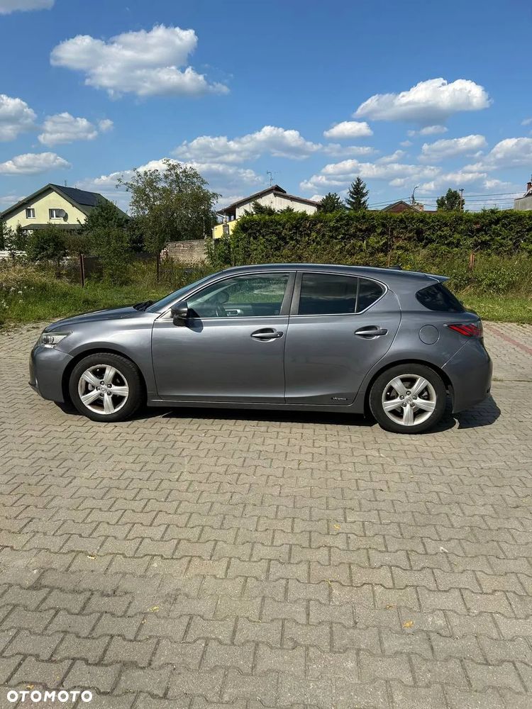 Lexus CT 200h Classic - 2