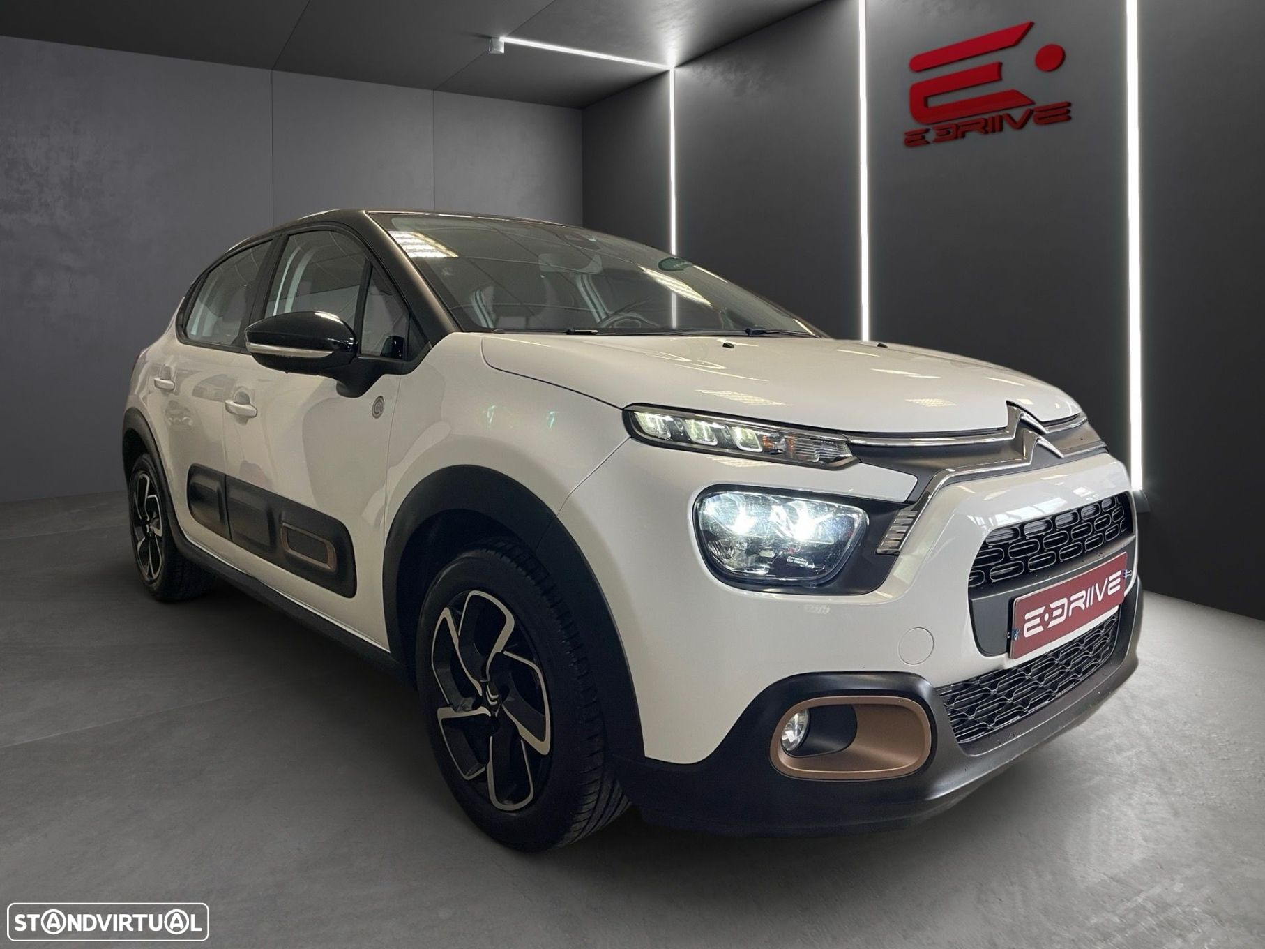Citroën C3 1.2 PureTech C-Series - 2
