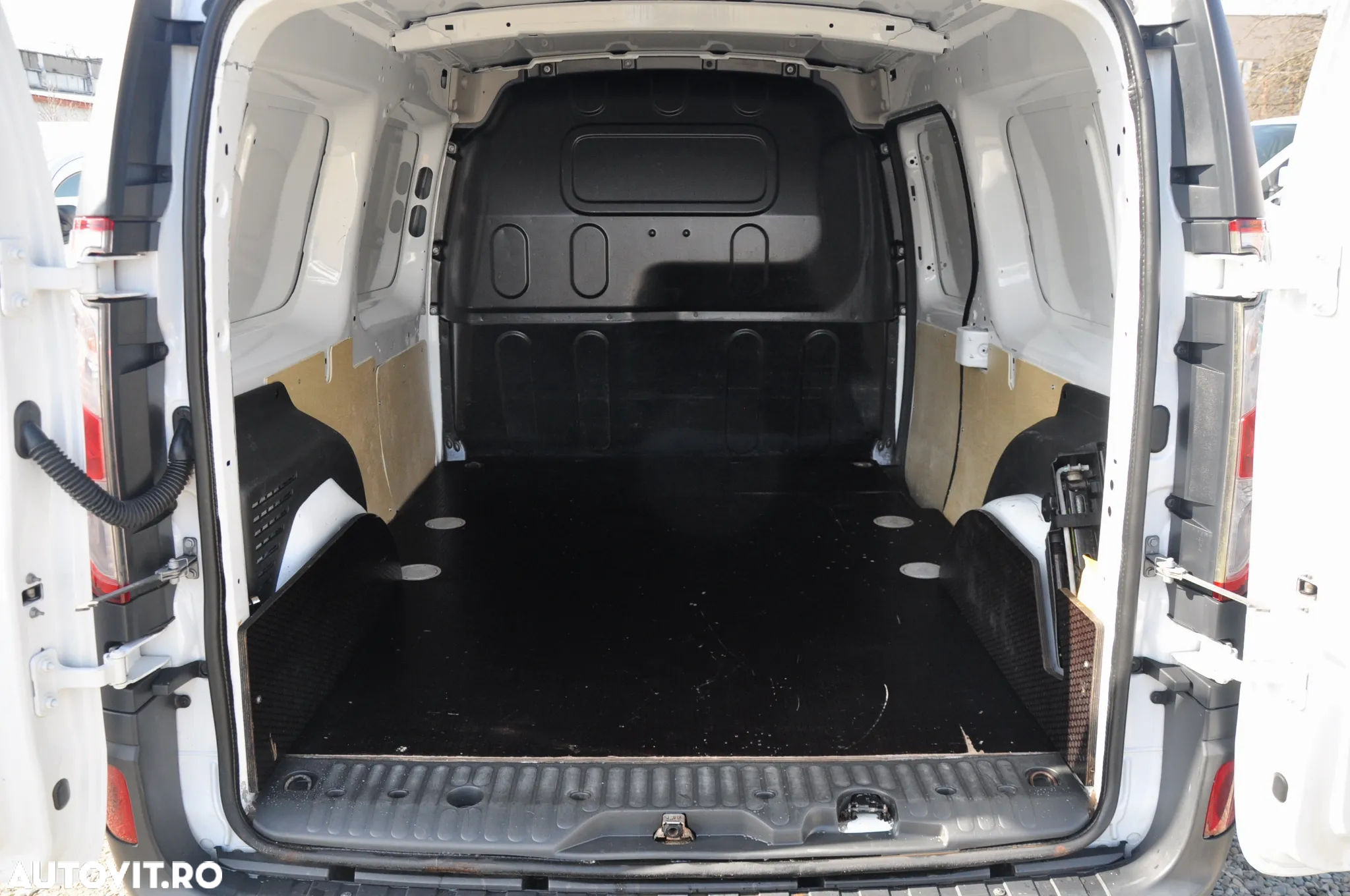 Renault Kangoo Furgon L2H1 - 9
