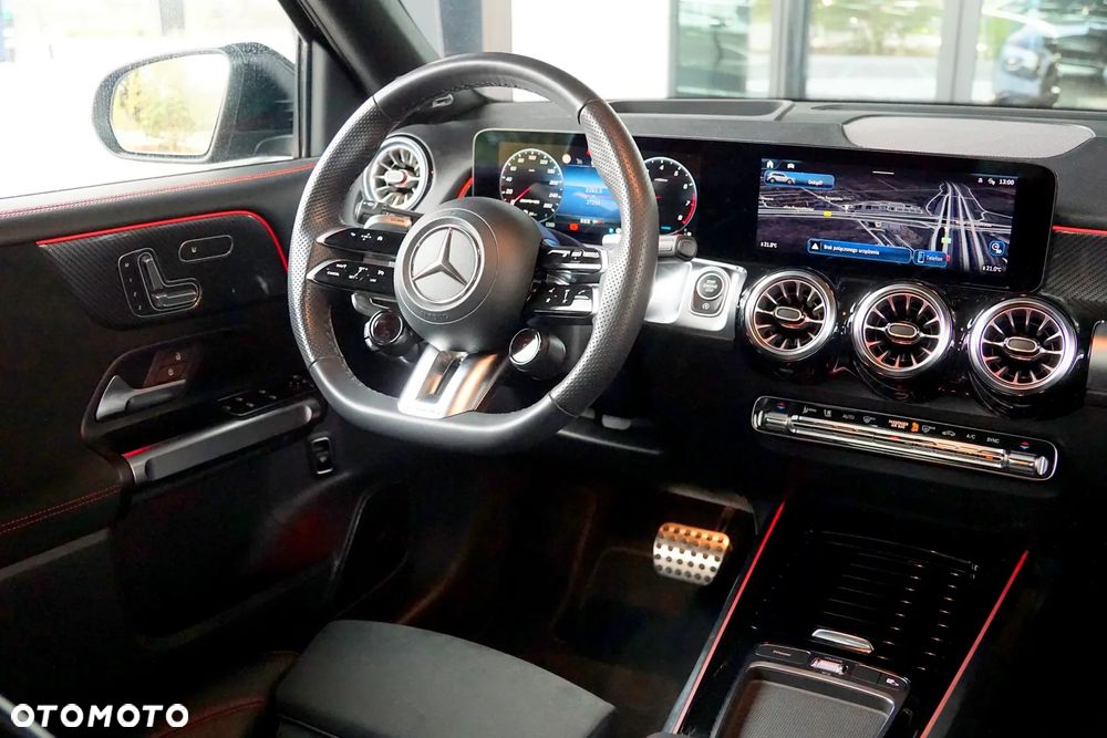 Mercedes-Benz GLB AMG 35 4Matic AMG Speedshift DCT 8G - 29