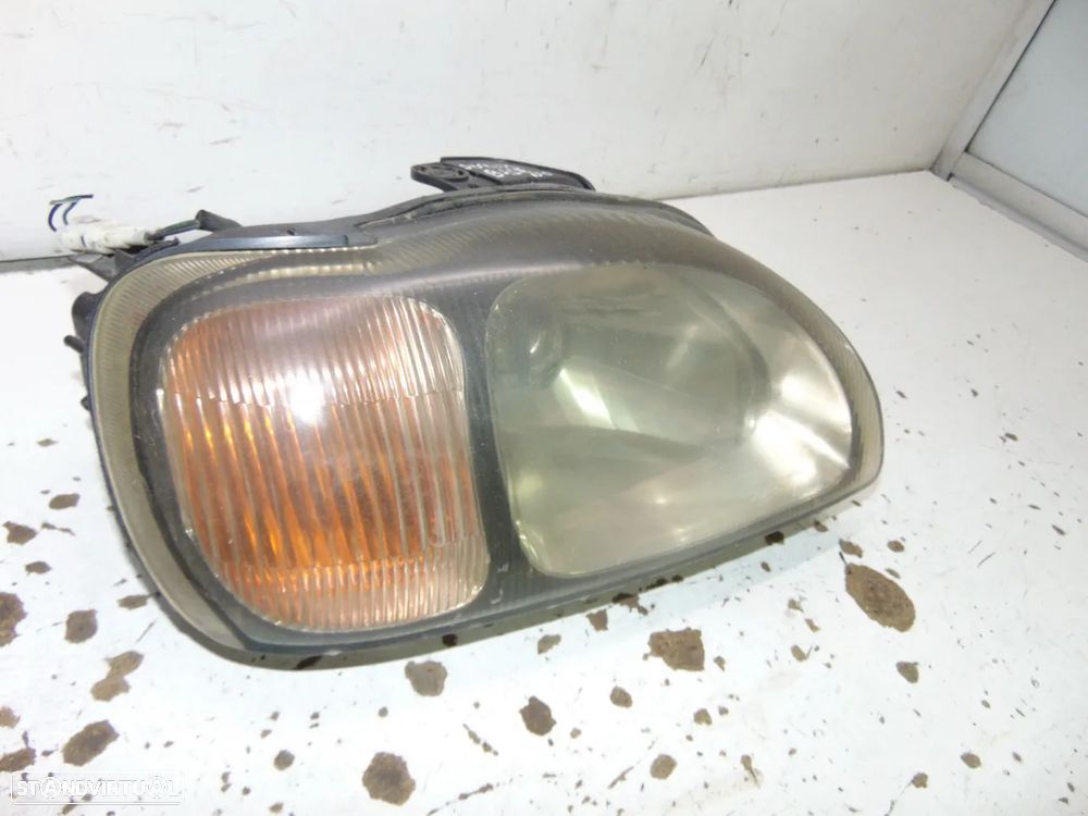 Suzuki baleno farol - 3
