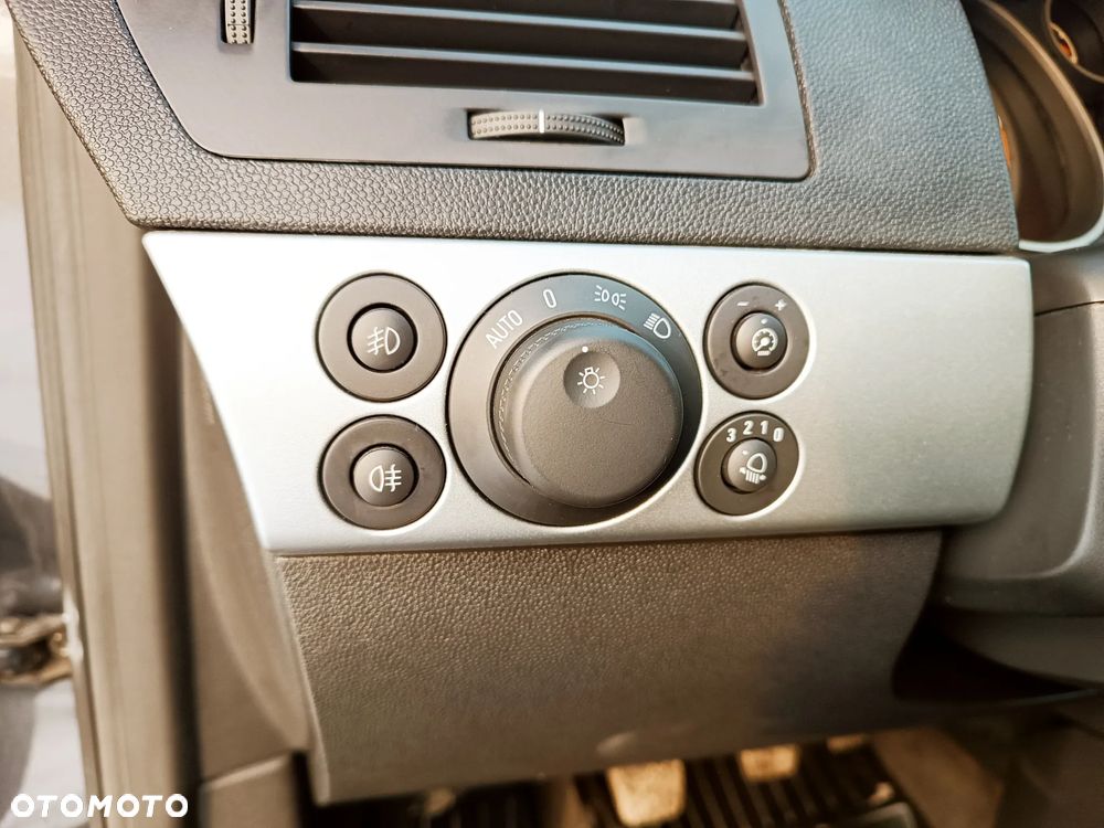 Opel Astra 1.6 Selection - 25