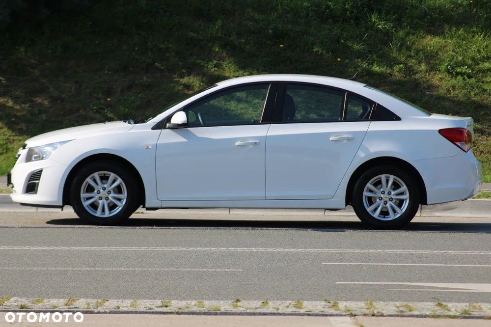 Chevrolet Cruze 1.8 LT - 11