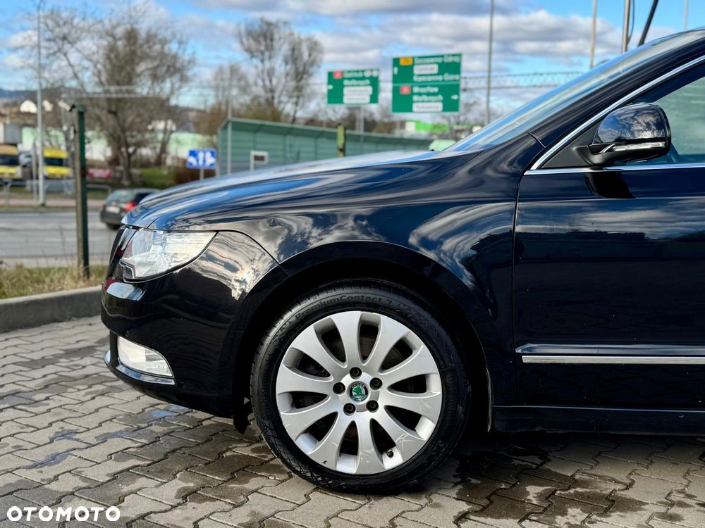 Skoda Superb 2.0 TDI DSG FAMILY - 9