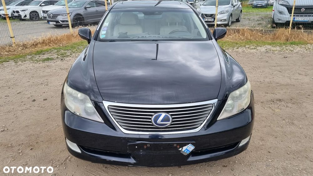 Lexus LS 600h Ambience h - 16