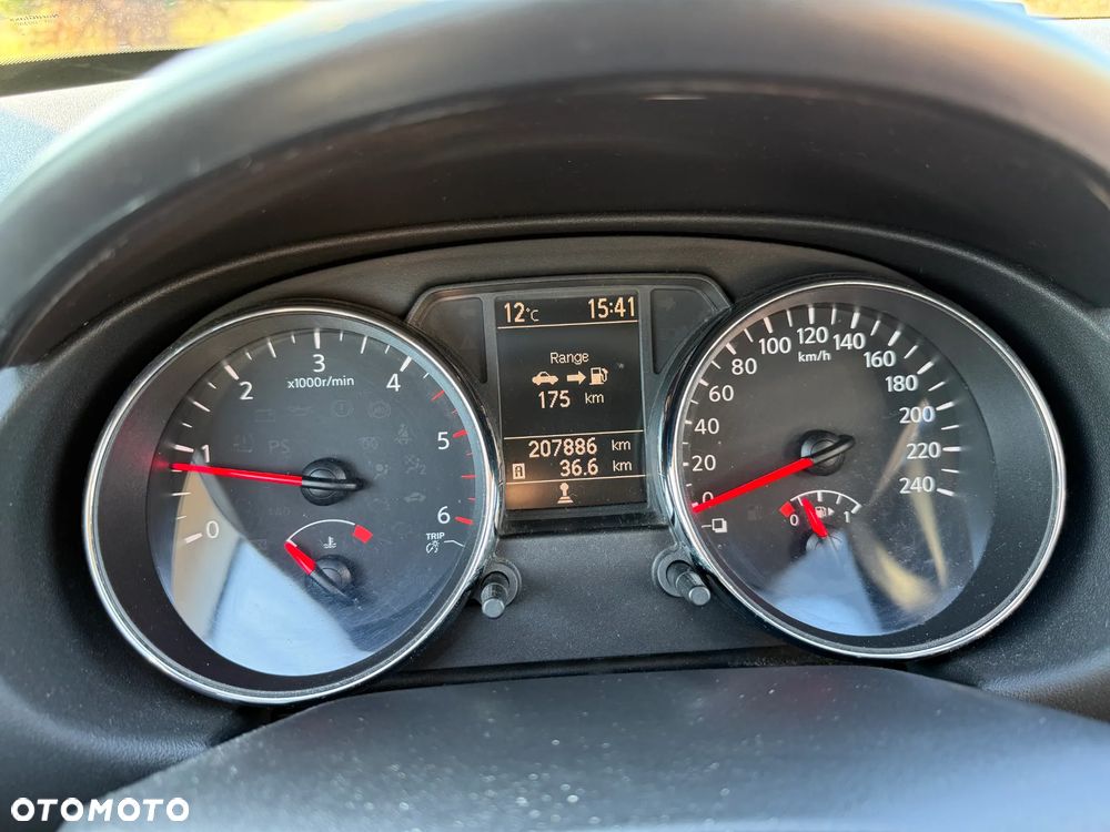 Nissan Qashqai - 10