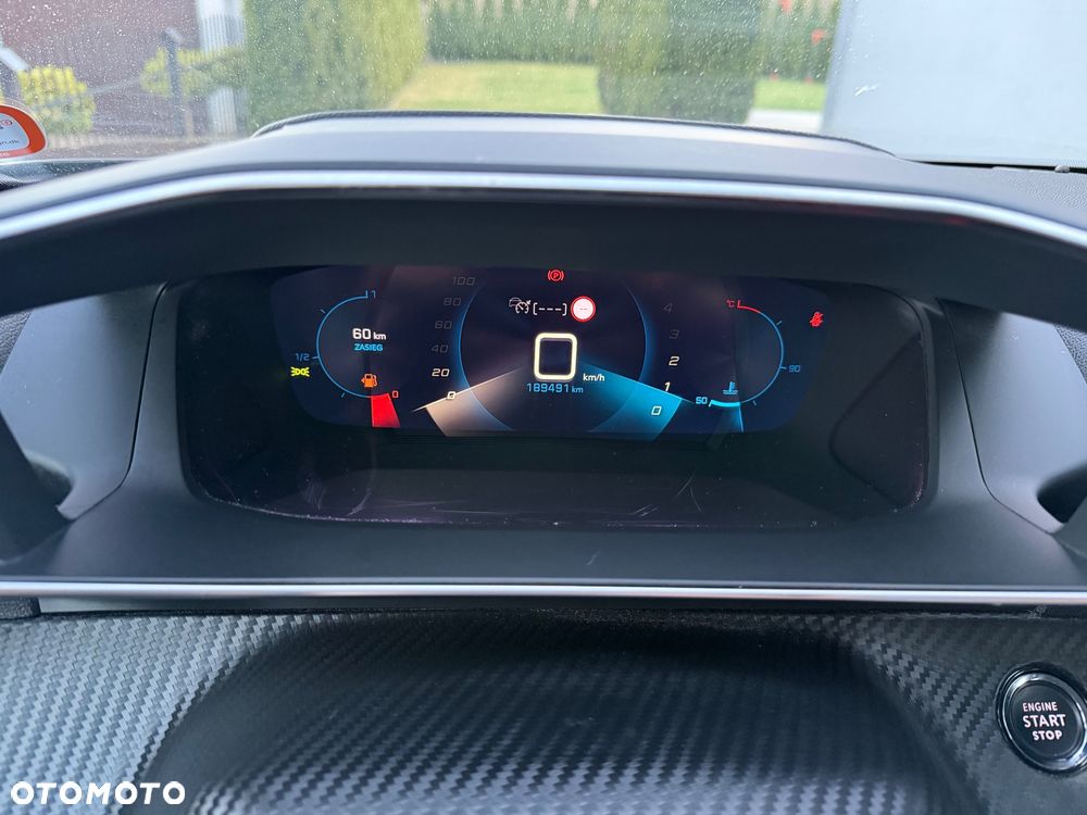 Peugeot 2008 1.5 BlueHDi Allure S&S - 20