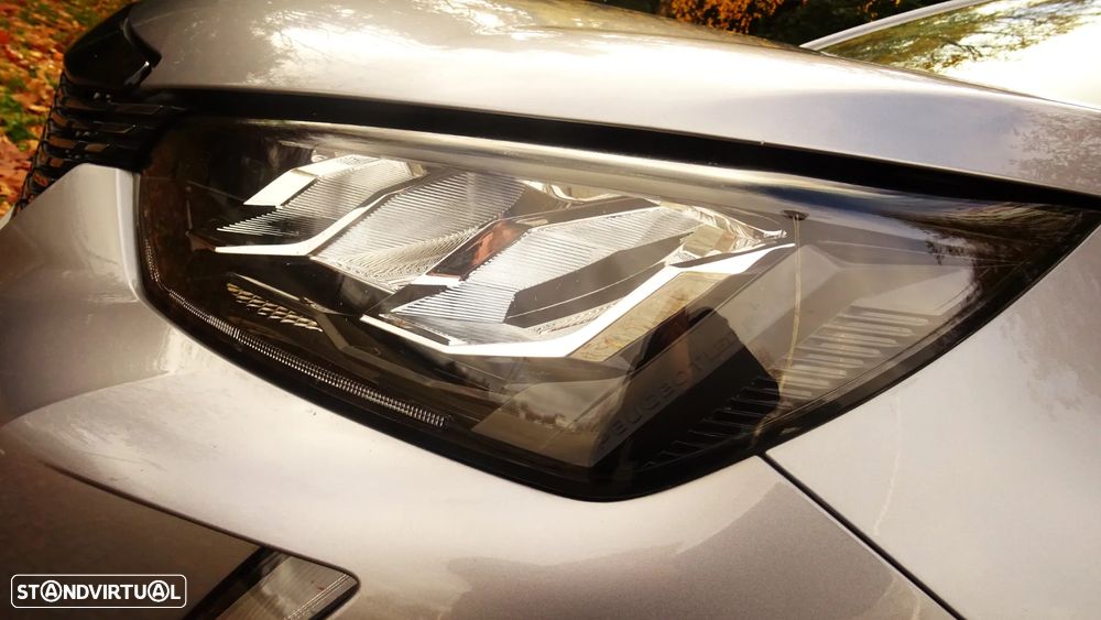 Peugeot 2008 PureTech 130 Allure - 3