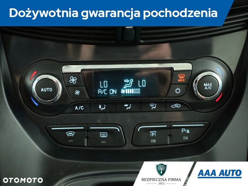 Ford Kuga - 11