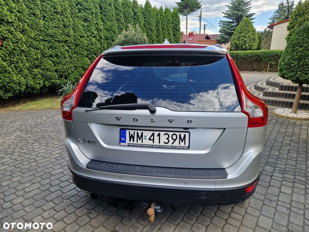 Volvo XC 60 D4 Momentum - 5