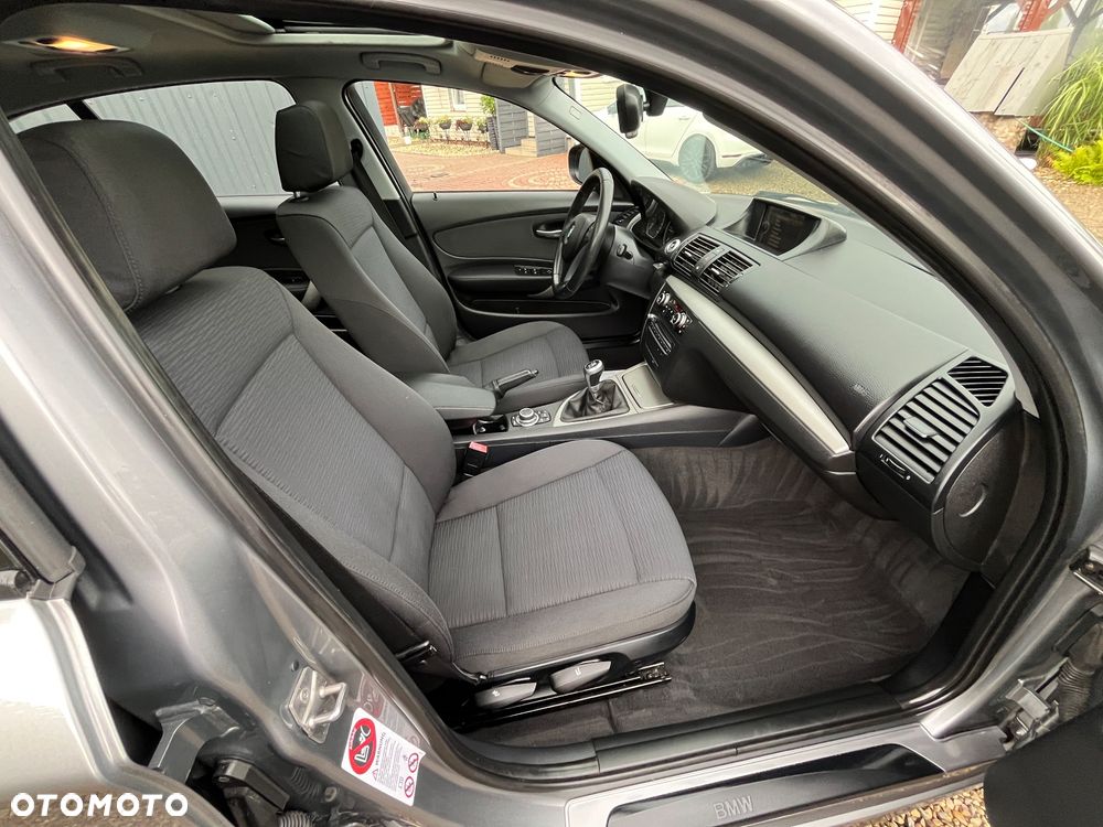 BMW Seria 1 - 30