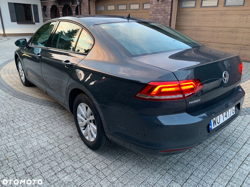 Volkswagen Passat 1.6 TDI BMT City - 9