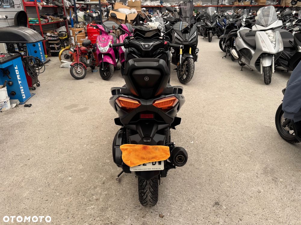 Yamaha X-max - 6
