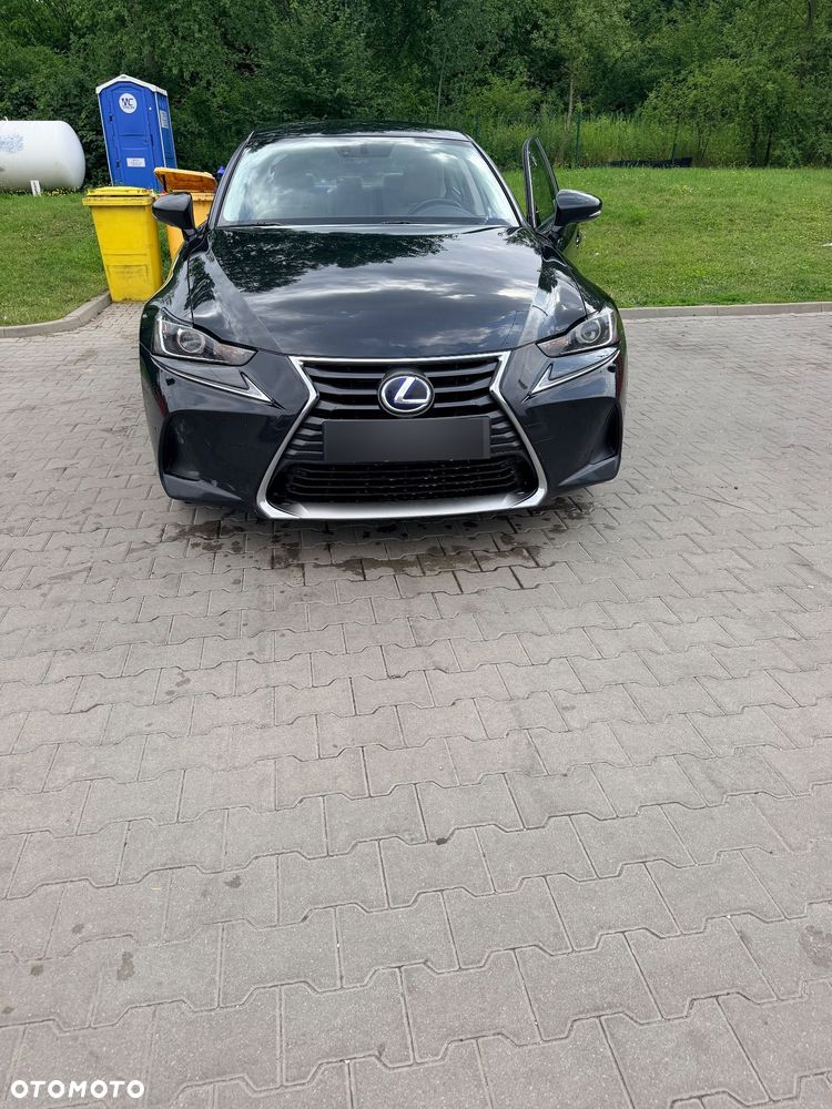 Lexus IS 300h Elegance - 8