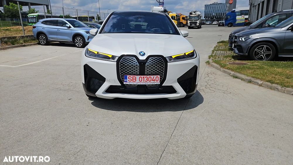 BMW iX M60 - 7