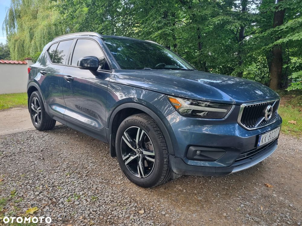 Volvo XC 40 T5 AWD Geartronic Momentum Pro - 2