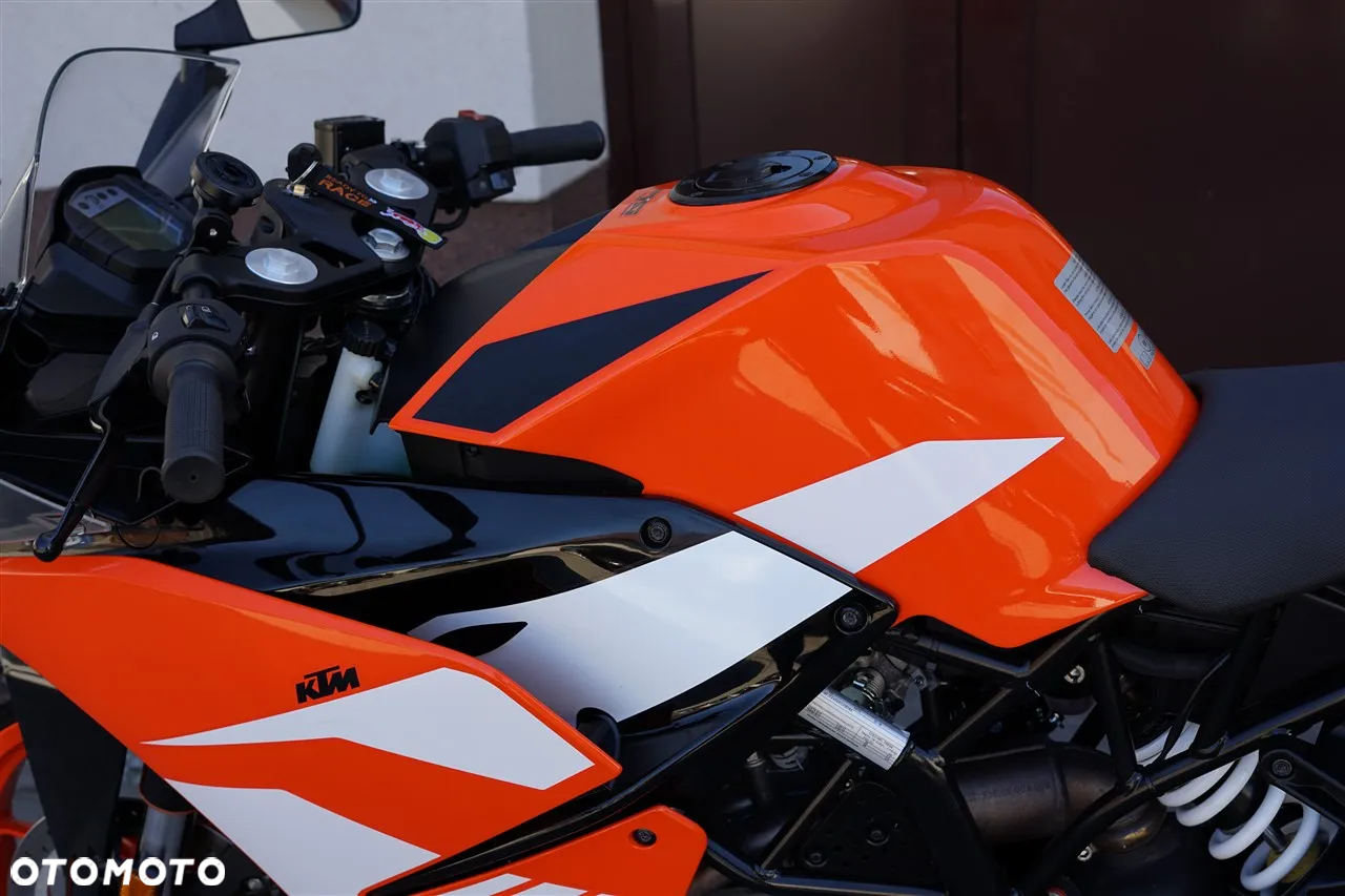 KTM RC 125 - 27