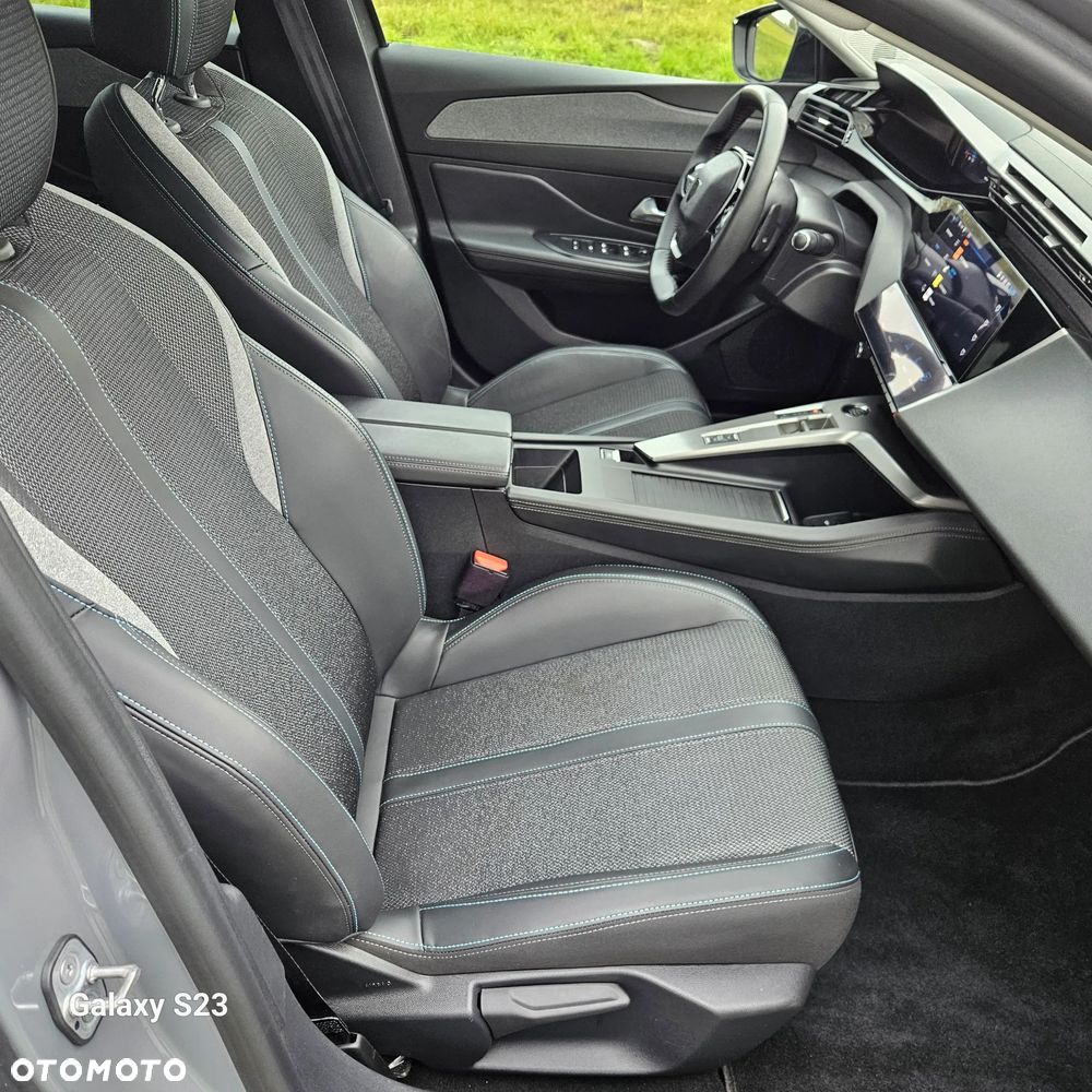 Peugeot 308 - 23