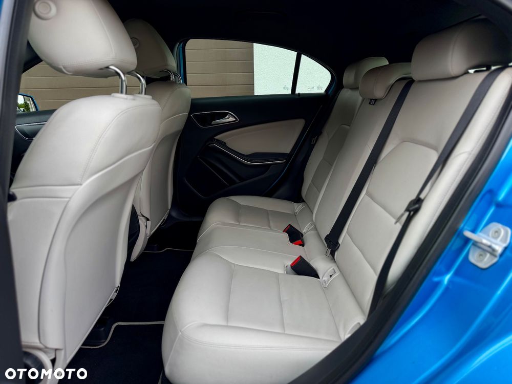 Mercedes-Benz Klasa A 180 Style - 16