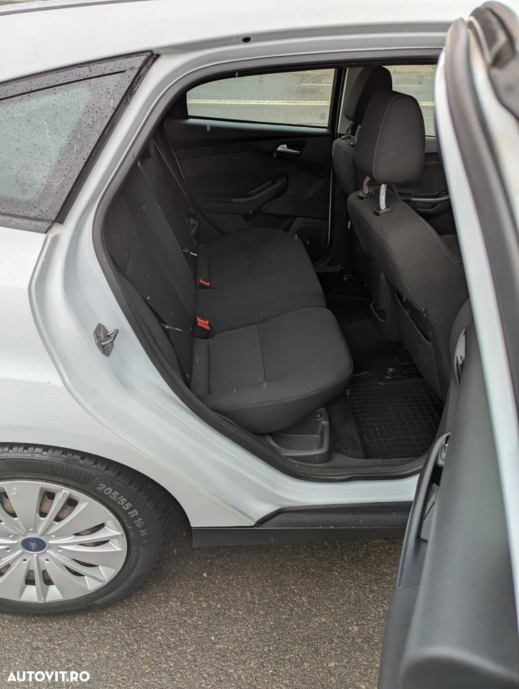 Ford Focus 1.0 EcoBoost Start Stop Trend - 26