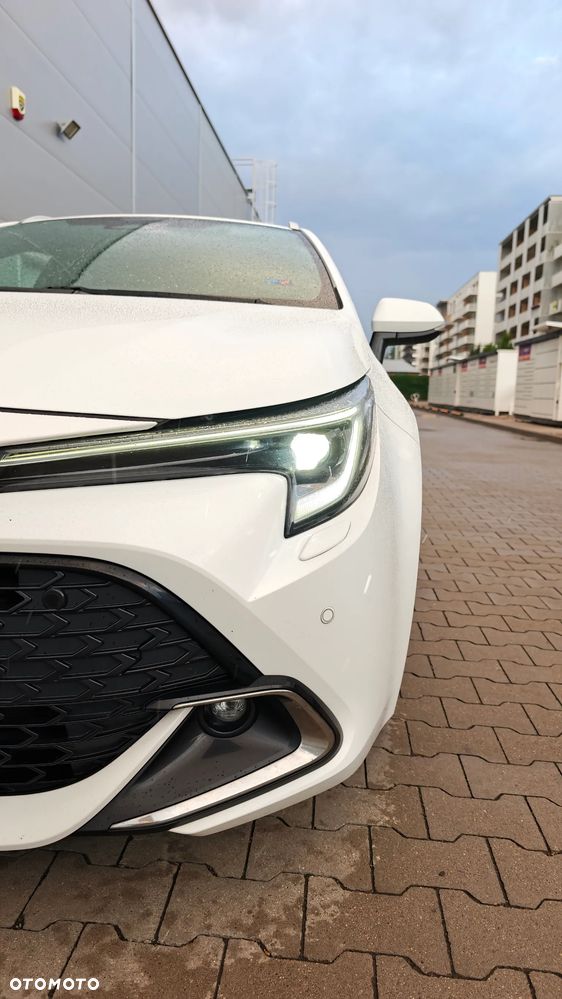 Toyota Corolla 1.8 Hybrid Style - 34